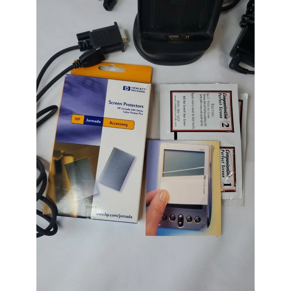 HP Jornada 547 Color Pocket PC 32MB RAM, 16MB ROM. Fast 32-bit processor WORKING